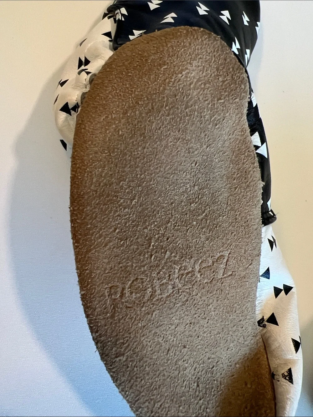 Robeez- 12-18m leather moccasin slip on shoes